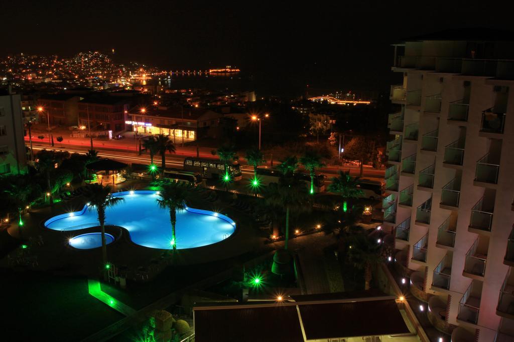 Royal Palace Kusadasi Hotel Exterior foto