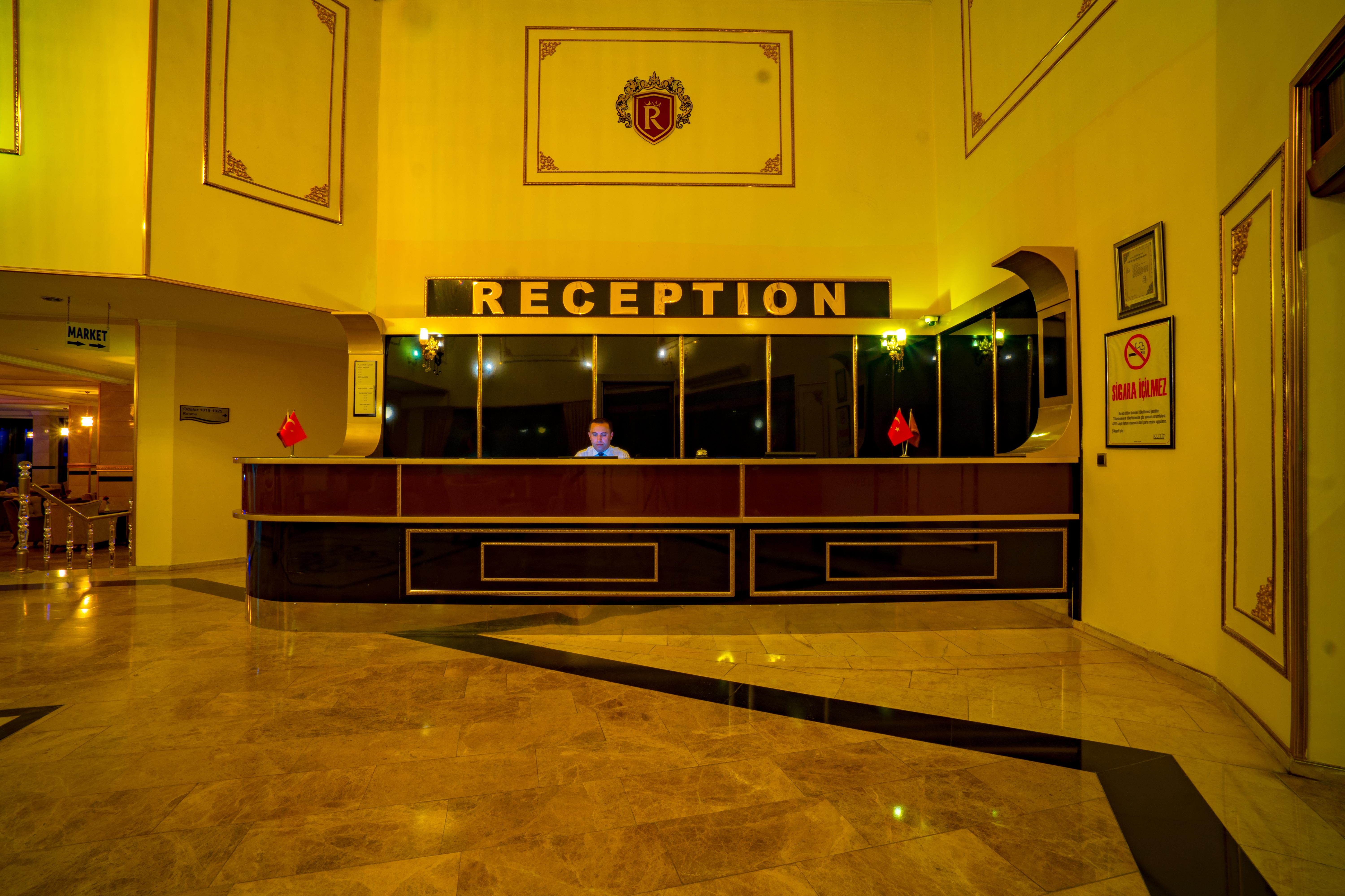 Royal Palace Kusadasi Hotel Exterior foto