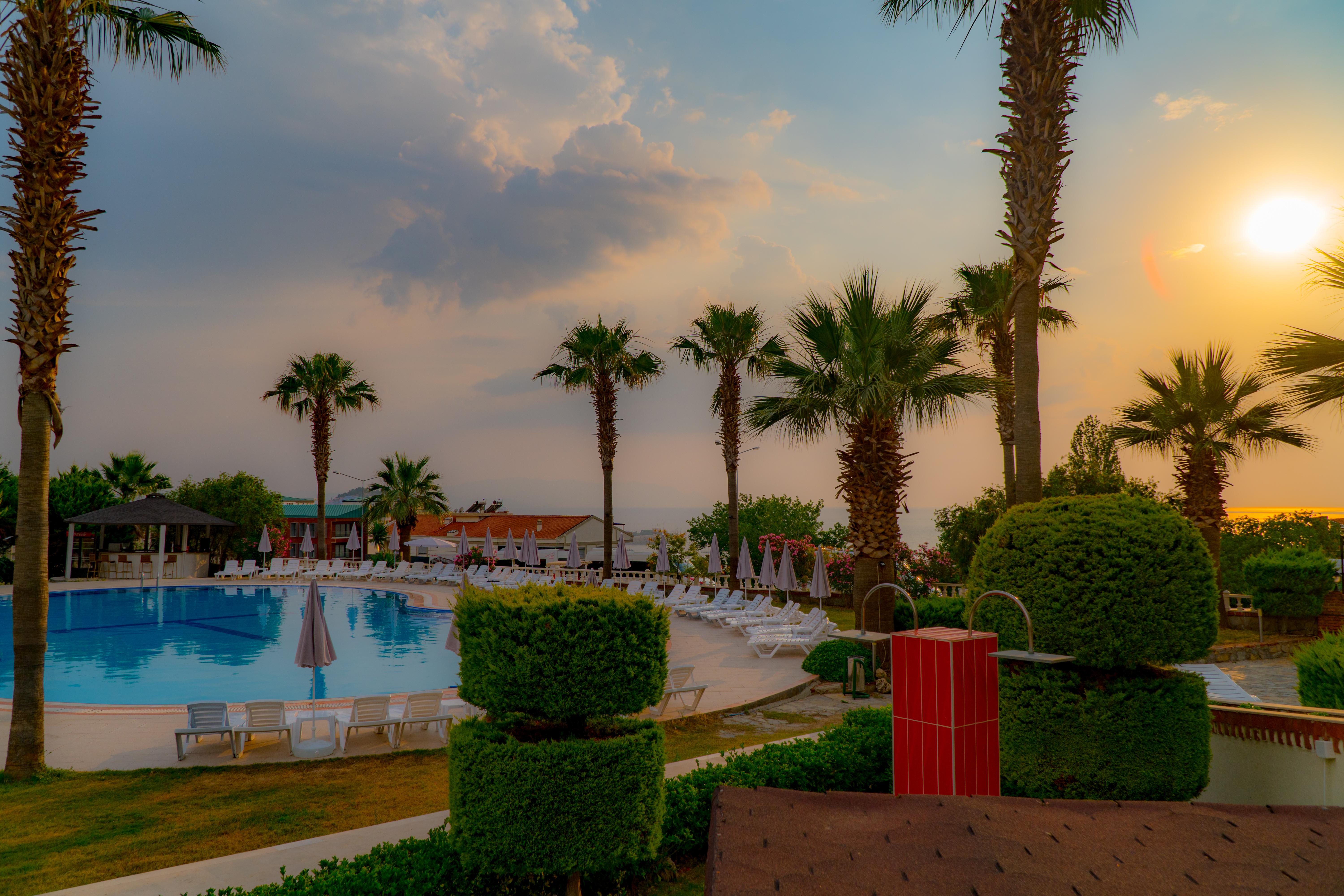 Royal Palace Kusadasi Hotel Exterior foto